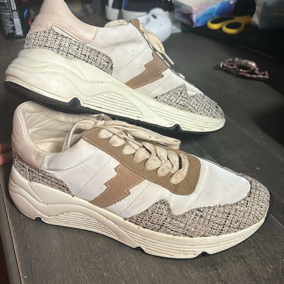 Oasis Women's Cream and Tan Tweed Lighting Bolt Sneakers - Picture 3 of 5